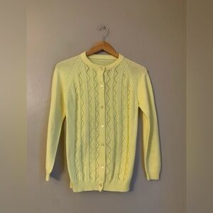 Women’s Vintage Yellow Cable Knit  Sweater Size S/M ?? Cottagecore Preppy Light